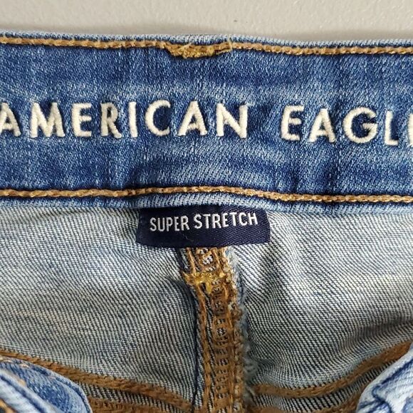 American Eagle button fly super stretch size 2 high rise jean shorts - Picture 6 of 8